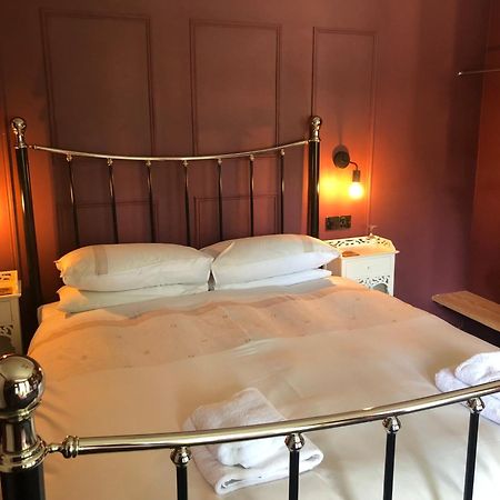 Twin Oaks Guest House Cadnam Экстерьер фото