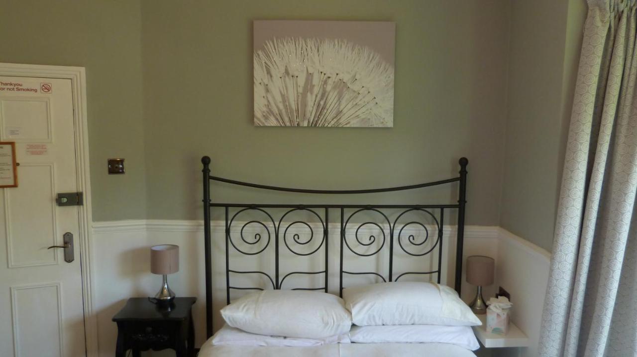 Twin Oaks Guest House Cadnam Экстерьер фото
