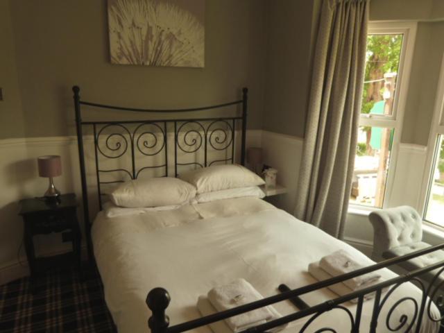 Twin Oaks Guest House Cadnam Экстерьер фото
