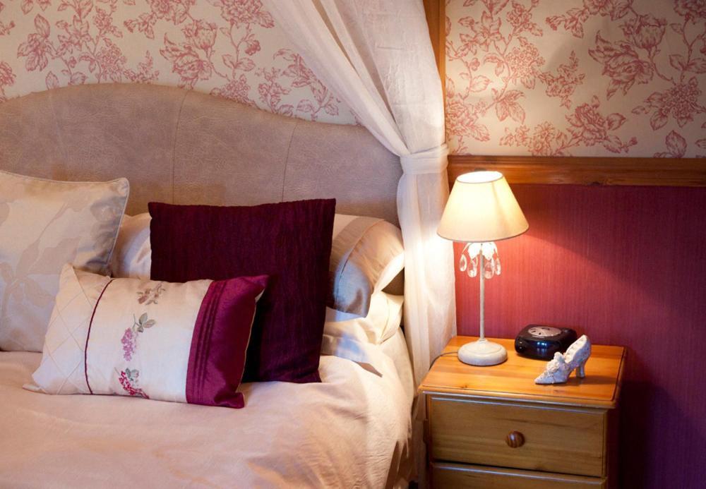 Twin Oaks Guest House Cadnam Экстерьер фото