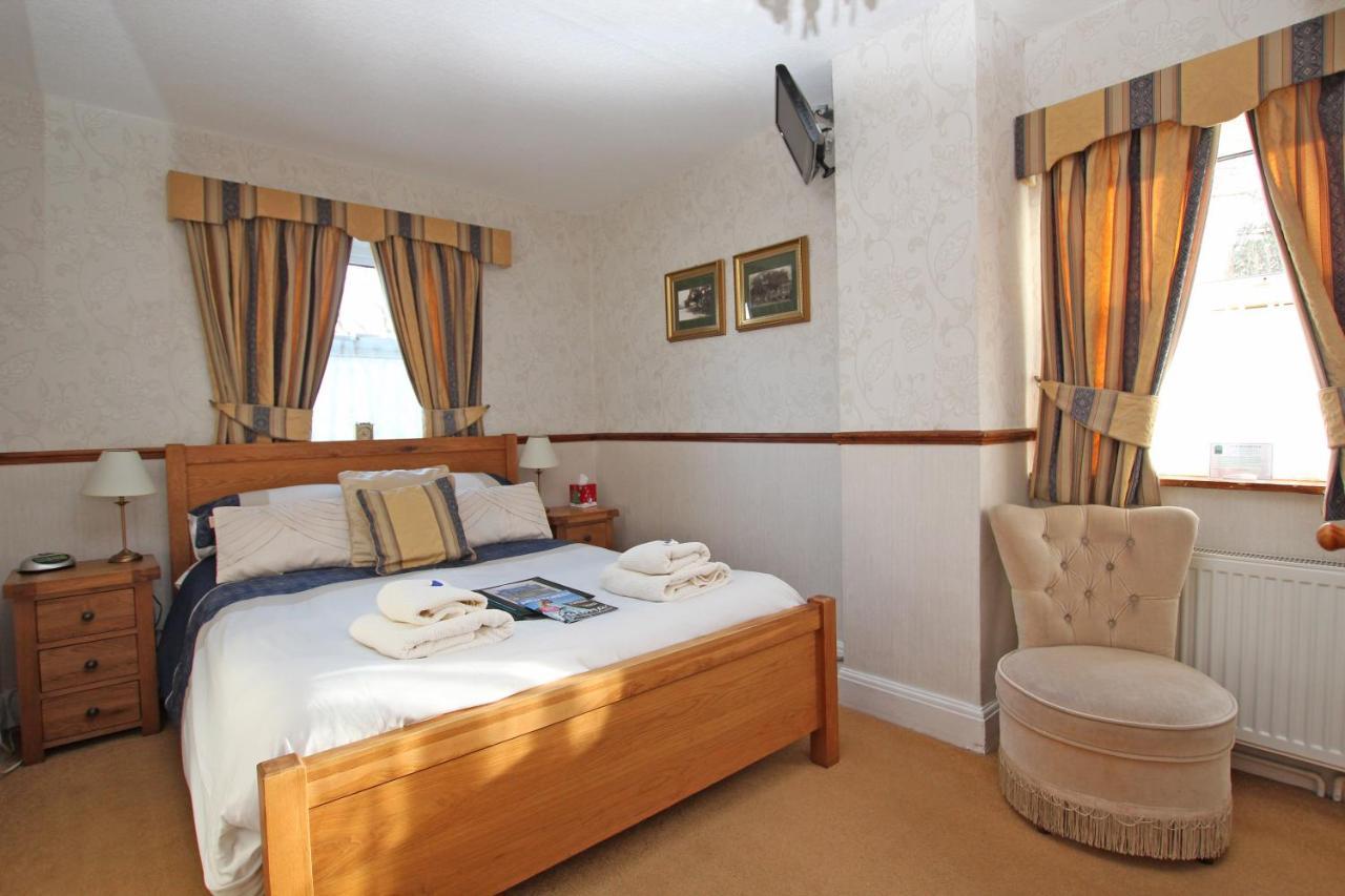 Twin Oaks Guest House Cadnam Экстерьер фото